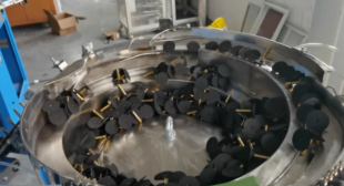 精察毫厘，智守品質(zhì)——膠墊氣門嘴光學(xué)篩選機